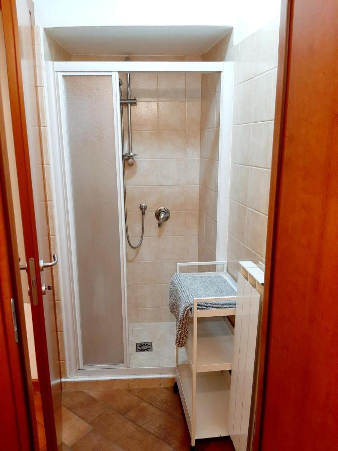 Il Vicolo By Turistica Apartment โดโมดอสโซลา ภายนอก รูปภาพ